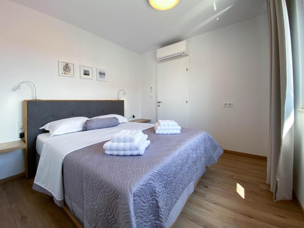חוואר Marisa Apartments Hvar III מראה חיצוני תמונה